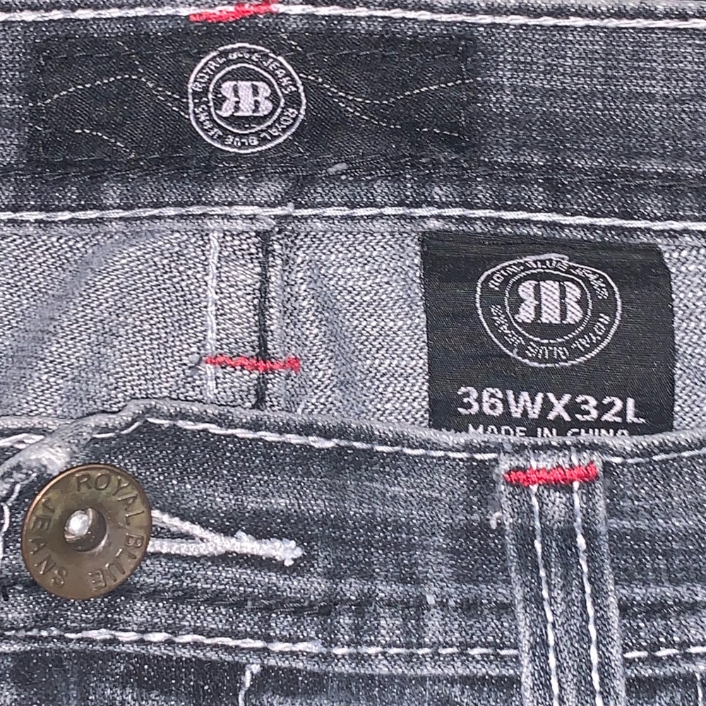 Jeans - Picture 2 of 3